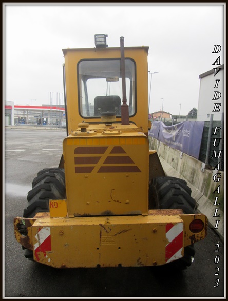 Fiat-Allis FR7 005.jpg