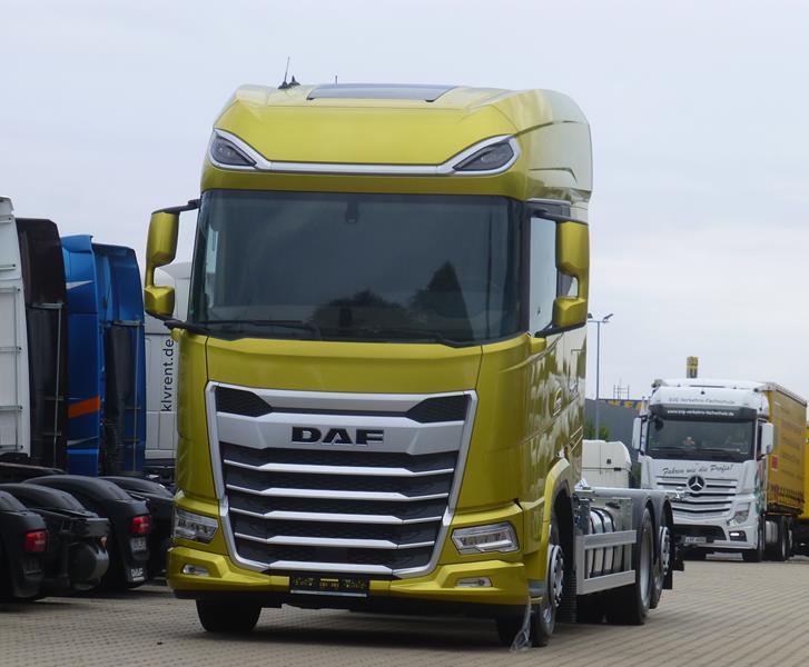 New DAF XG+ 530 Fahrgestell Goldmetalic 1 (Copy).jpg