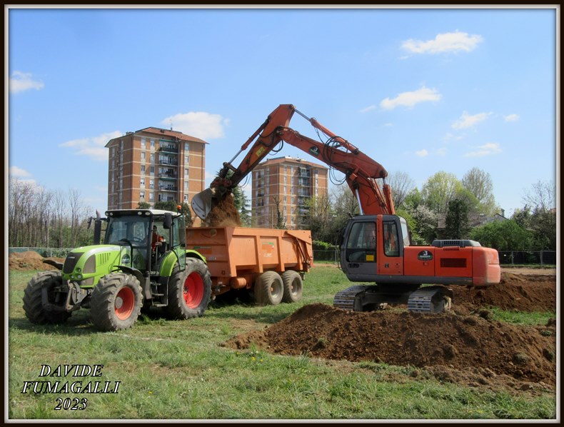 Hitachi Zaxis 240N Baronchelli 002.jpg