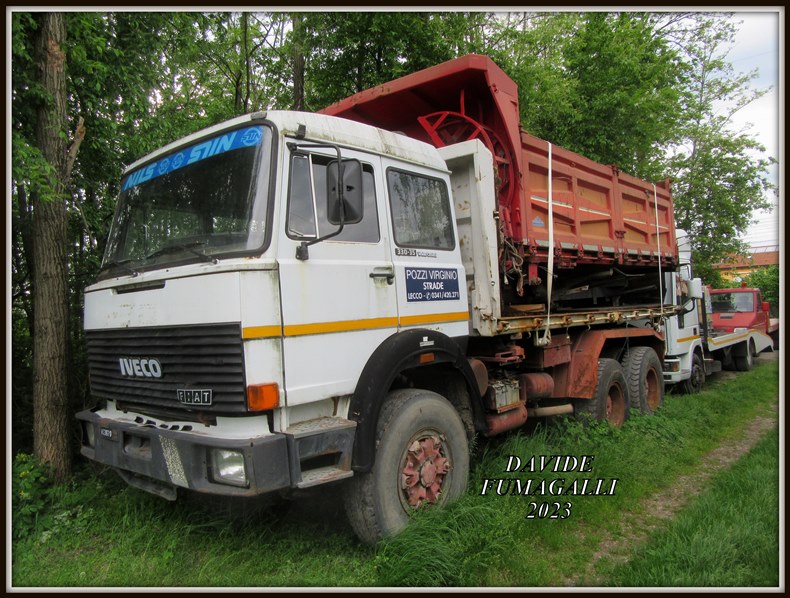 Iveco 330-35 004.jpg