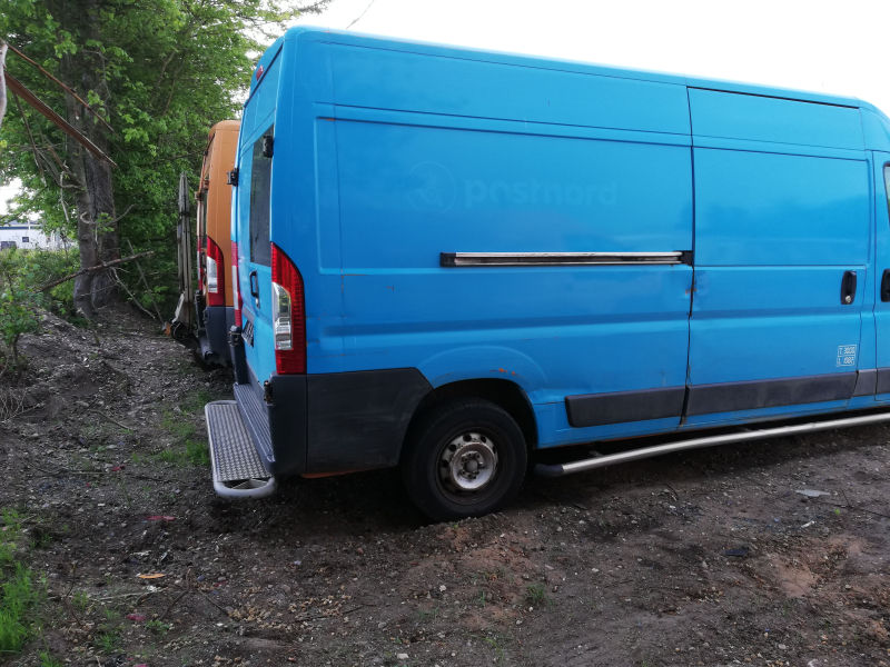 Post-Autos, DUCATO in blau.jpg