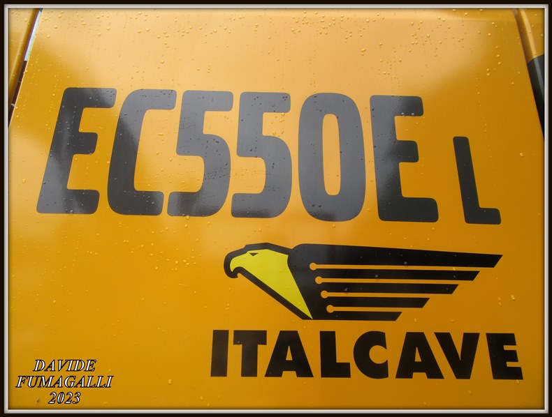 EC550E (5).jpg