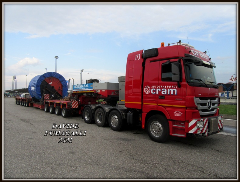 Mercedes-Benz Actros MP3 4165 Cram 001.jpg