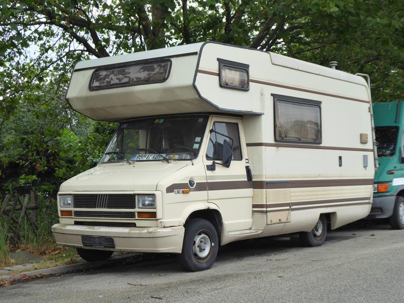 Fiat Ducato MK1 FL Wohnmobil Beige 2 (Copy).jpg