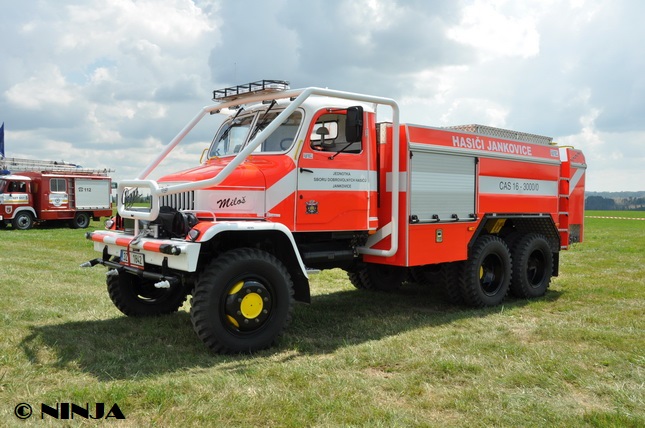  Praga_V3S_6x6_CAS_16_Grizzly_Fire_Techni
c_CZ_01.jpg