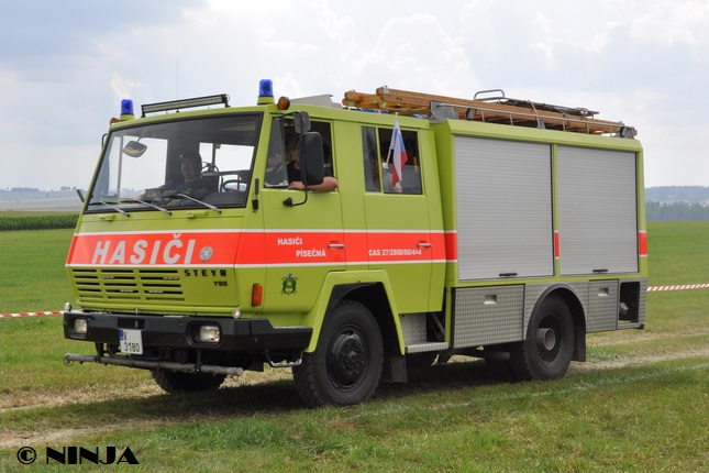 Steyr_790_4x4_TLFA_4000_04.jpg