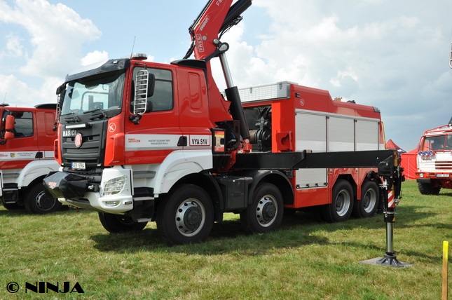  T_158_8x8.2R_E6_VYA_S1V_Kobit_AH_01_resi
ze.jpg