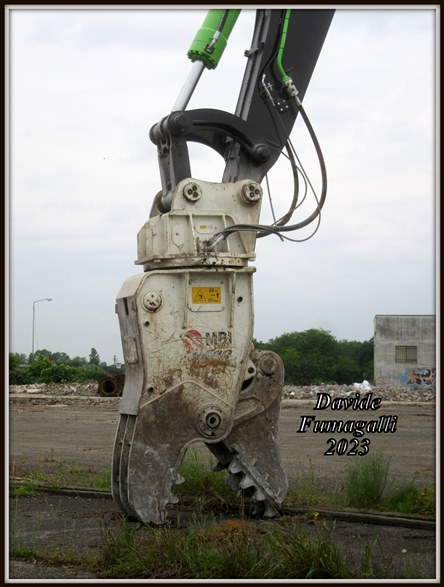 Liebherr 974B Monaci 005.jpg