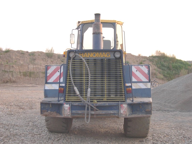 Hanomag 70E-3.jpg