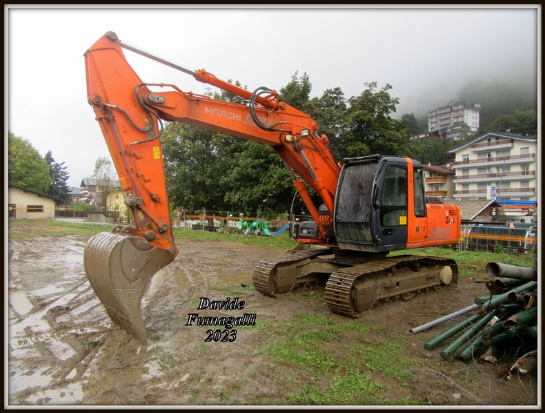 Hitachi Zaxis 160LCN Trentini.jpg