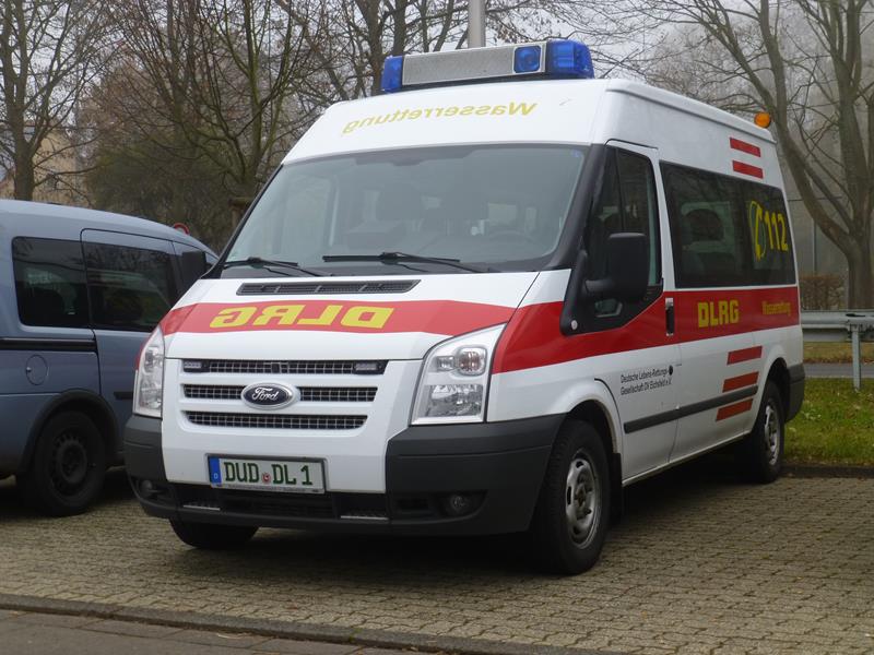 Ford Transit DLRG Eichsfeld 1 (Copy).jpg