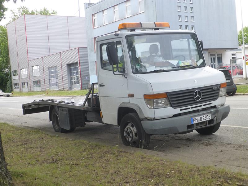 MB Vario 814D Abschleppwagen Weiss 8 (Copy).jpg