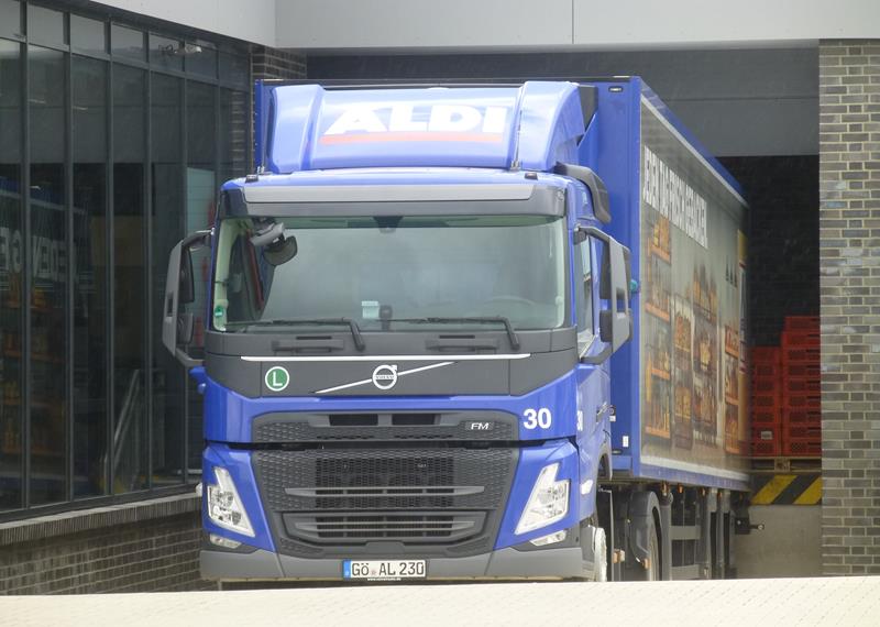 New Volvo FM 390 Aldi 30 1 (Copy).jpg