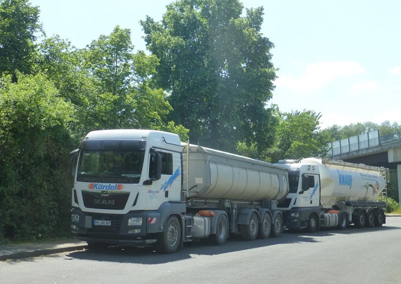 MAN TGS 18.440 + MAN TGX 18.440 E6 K&ouml;rdel 2 (Copy).jpg