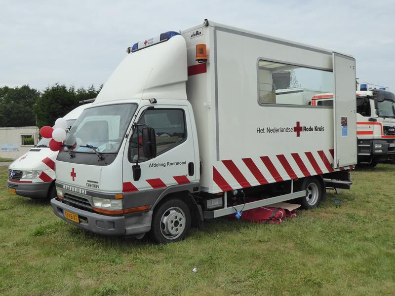 Mitsubishi Canter Rode Kruis 1 (Copy).jpg