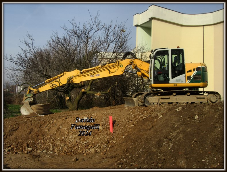 Takeuchi TB2150R Milesi 002.jpg