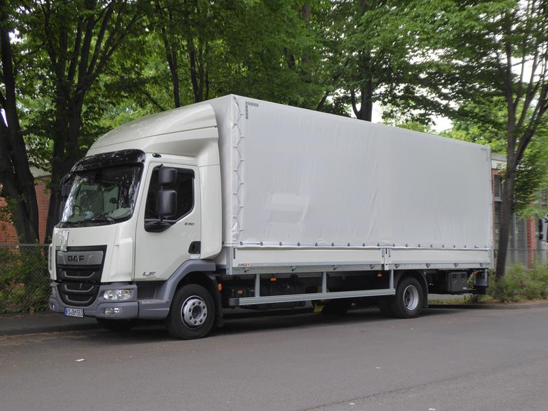 DAF LF 230 E6 Ptitsche Weiss 11 (Copy).jpg