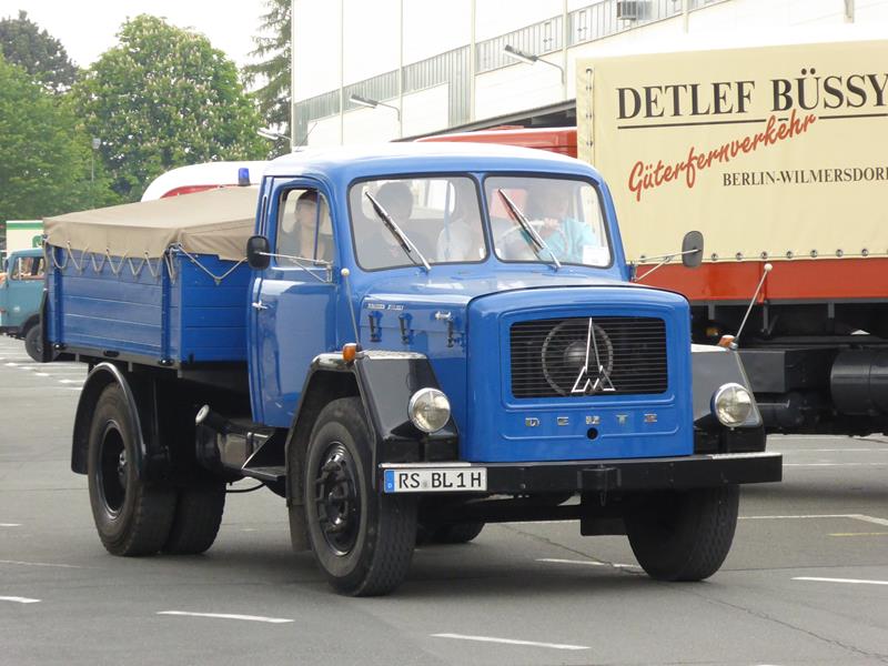 Magirus Deutz 150D13 Zugmachine Blau 1 (Copy).jpg