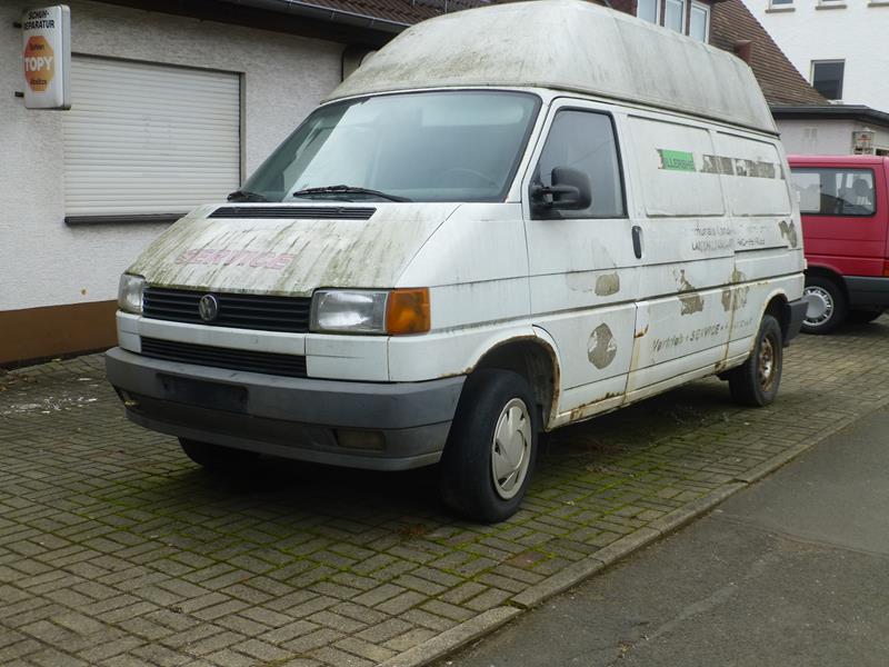 VW T4 Transporter  Weiss 6 (Copy).jpg