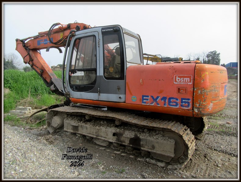 Fiat Hitachi EX165 011.jpg