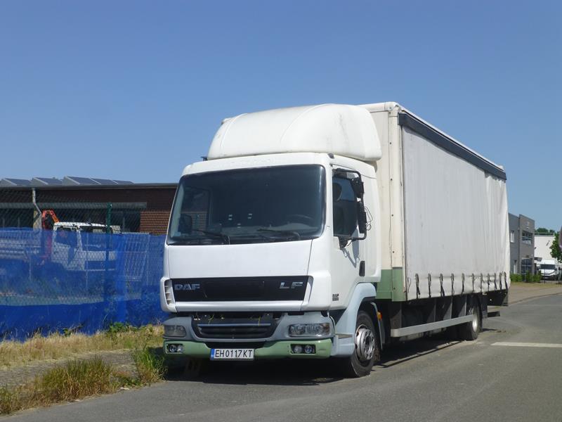 DAF LF 45.180 Pritsche Bulgarien 2 (Copy).jpg