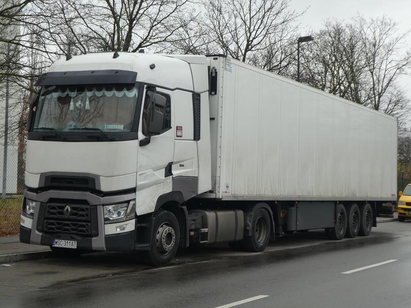 Renault T480 Kühllaster Polen 1 (Copy).jpg