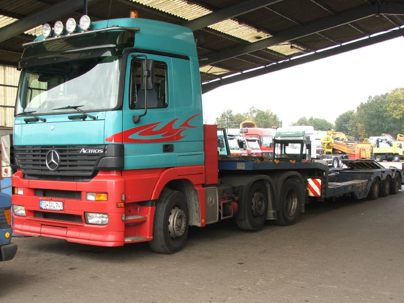 Actros 2543 Transporter DSC00168 (2) (2).jpg