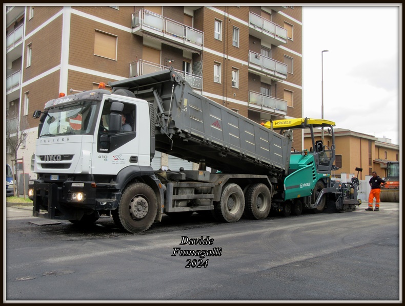 Iveco Trakker 380E45 GF Strade.jpg