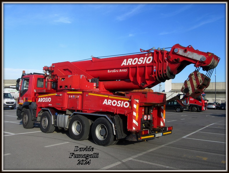 Iveco Trakker 410T50 Arosio 002.jpg
