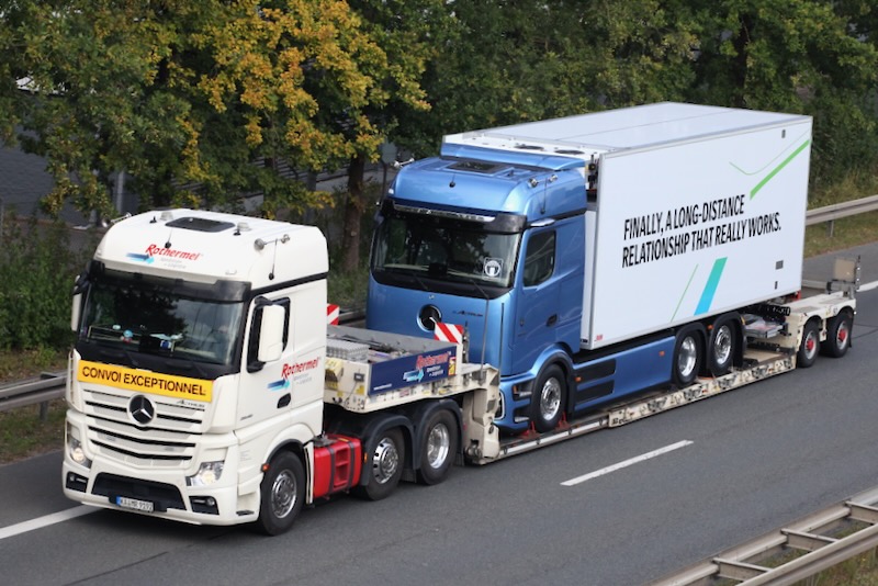 eActros  IAA 2024.jpeg
