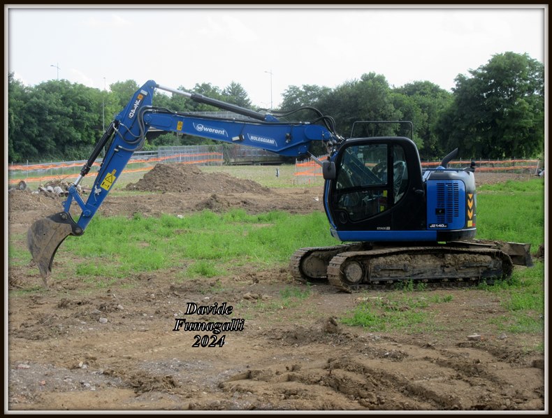 JCB JZ140LC Werent 002.jpg