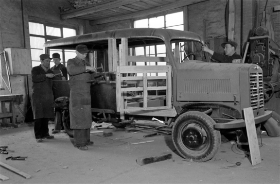 Gerhard Dierssen 1950 Arve Fahrzeugbau 2.png