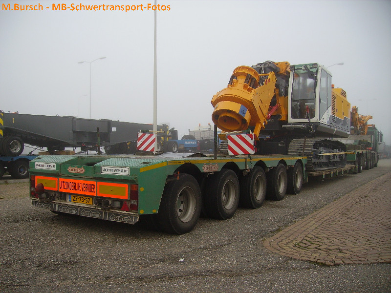  MB-Actros-4153-SLT-Martens-BLSN13-Bursch
-111007-05.jpg