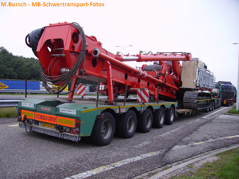  MB-Actros-4153-SLT-Martens-BLSN13-Bursch
-230807-01.jpg
