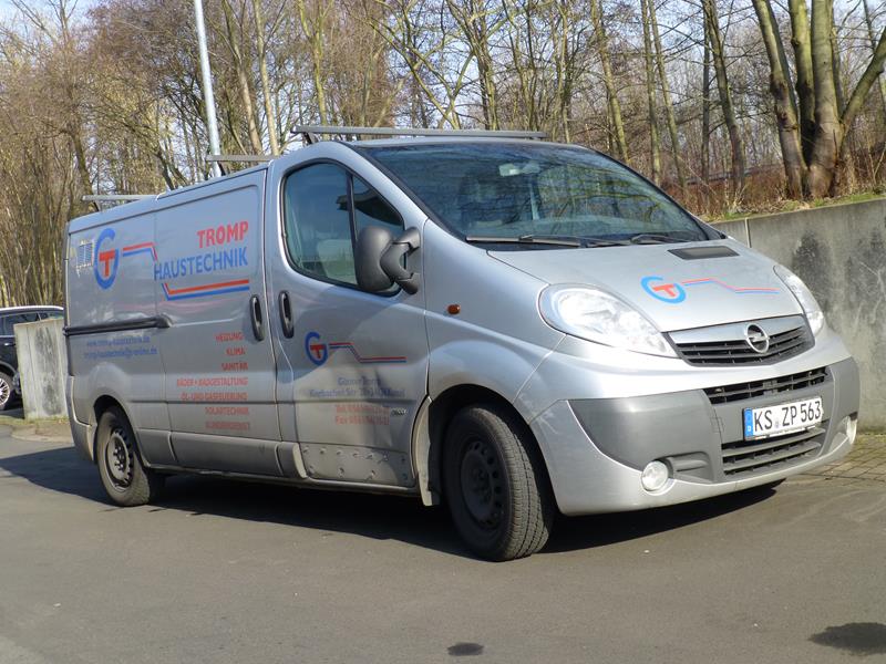 Opel Vivaro A FL Silber 3 (Copy).jpg