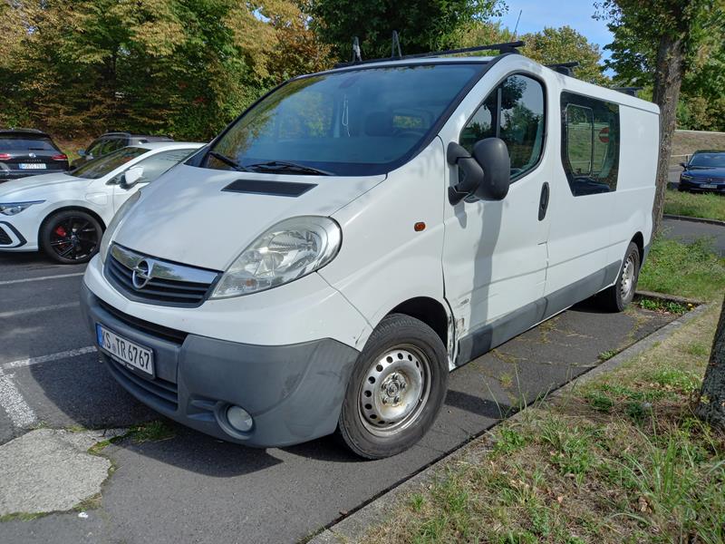 Opel Vivaro A FL Weiss 2 (Copy).jpg