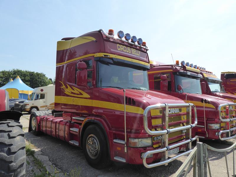 Scania T 144L 530 Circus Belly 1 (Copy).jpg