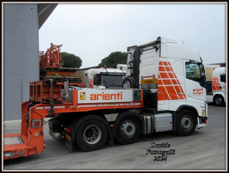 Volvo FH500 Arienti 005.jpg