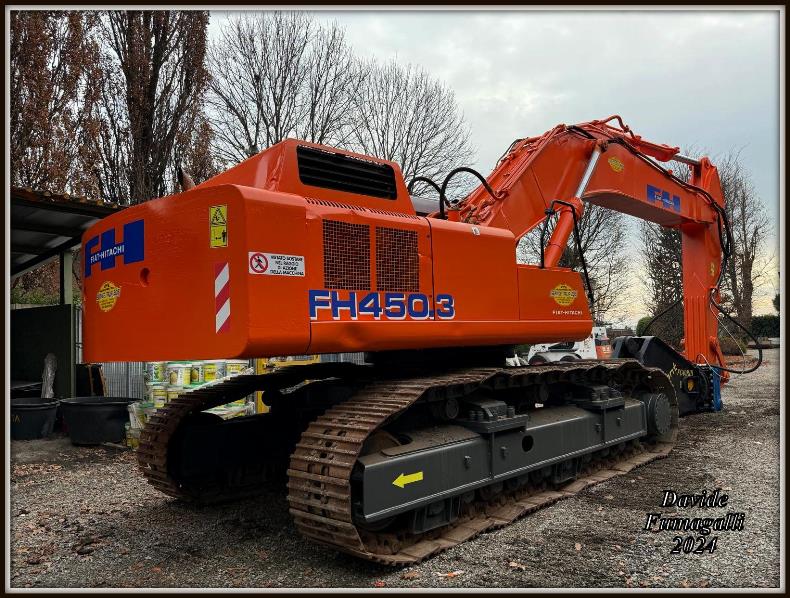Fiat Hitachi FH450.3 007.jpg
