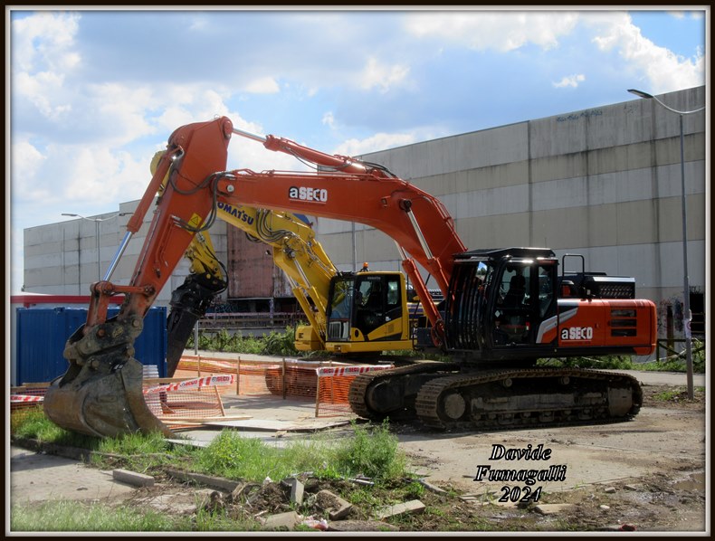 Hitachi Zaxis 350-7 Aseco 001.jpg
