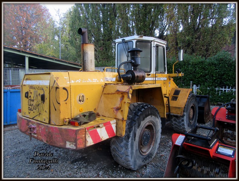 Liebherr L541 002.jpg