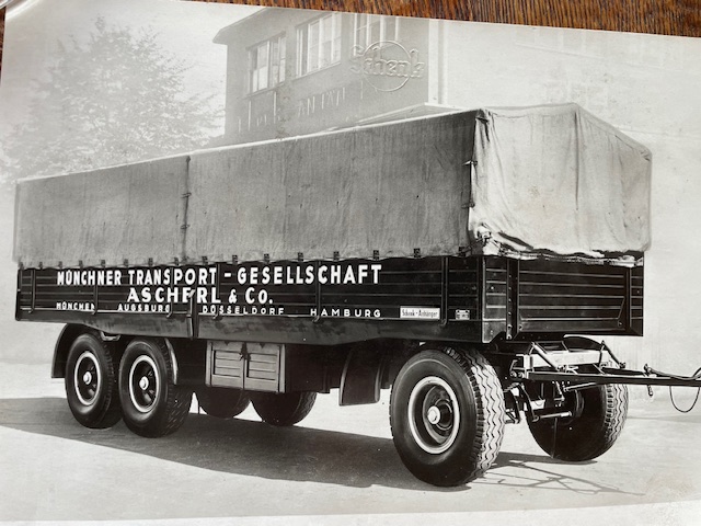 Schenk 4.jpg