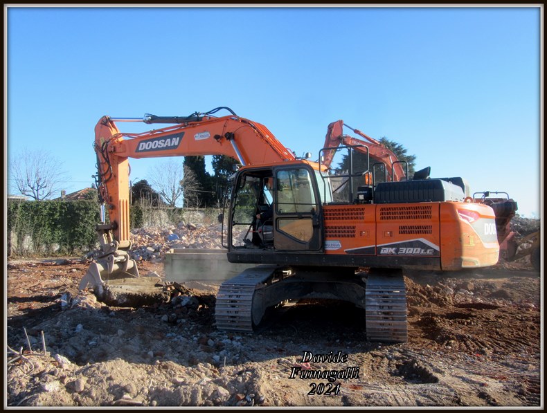Doosan 300 (6).jpg