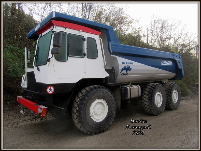 dumper Drago (4).jpg