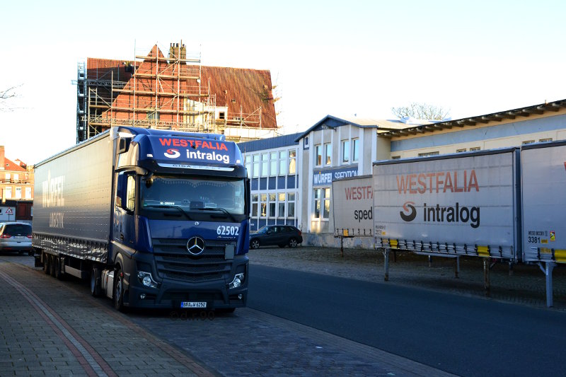 Blick auf Würfel Gebäude Hoebelstraße BHV.jpg