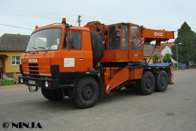 T_815_6x6.1_AV_14_AH_06.jpg