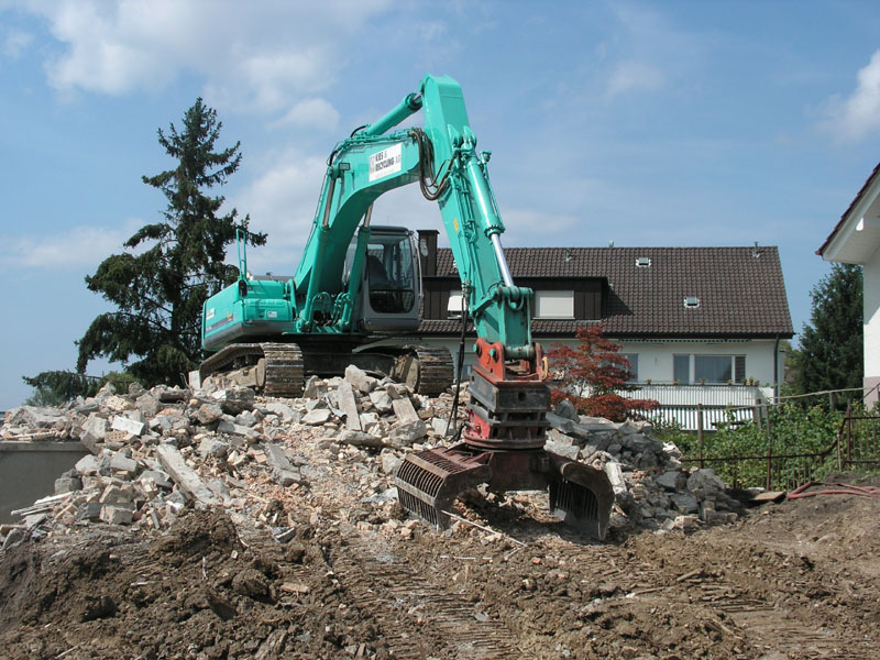 Kobelco SK330 K&R.jpg