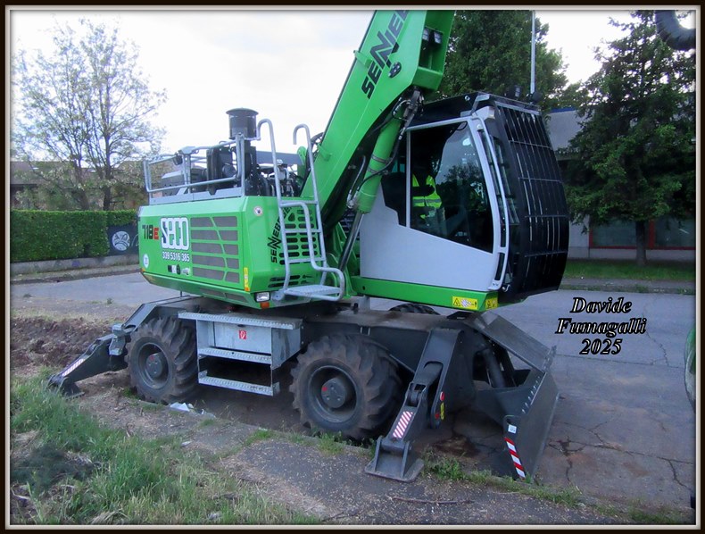 Sennebogen 718E Seco (11).jpg