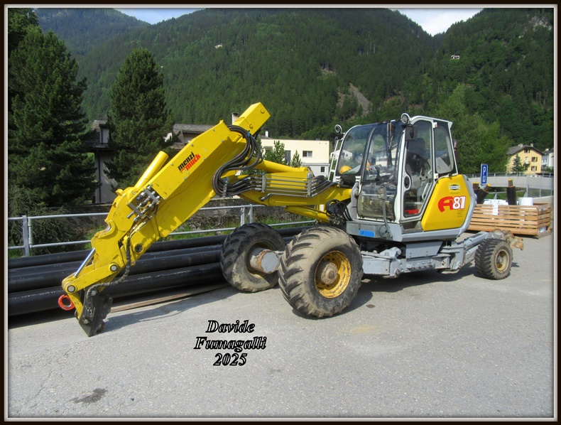 Menzi Muck 081 Capelli 001.jpg