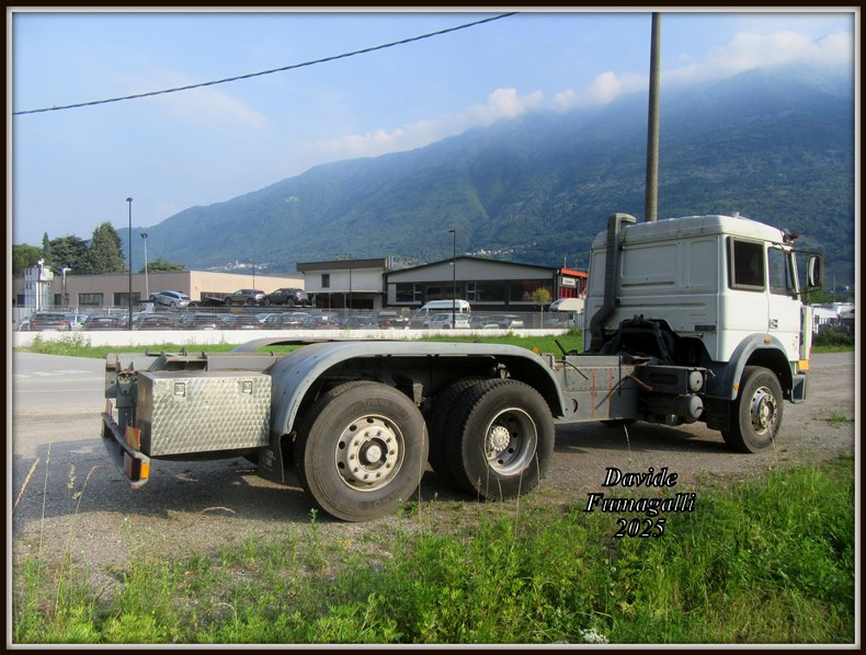Iveco 190-38 Cristallo 003.jpg